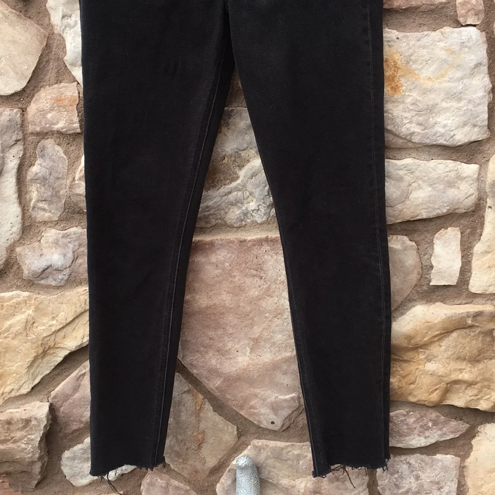 Reformation High and Slim Jeans Straight Leg Frayed Black Size 26